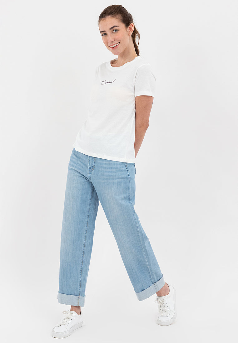 ONLINE EXCLUSIVE: Script Logo Tee